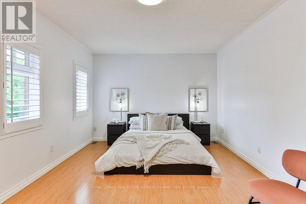 200 Lexington Road, Oakville, Ontario  L6H 6L6 - Photo 15 - W13144052