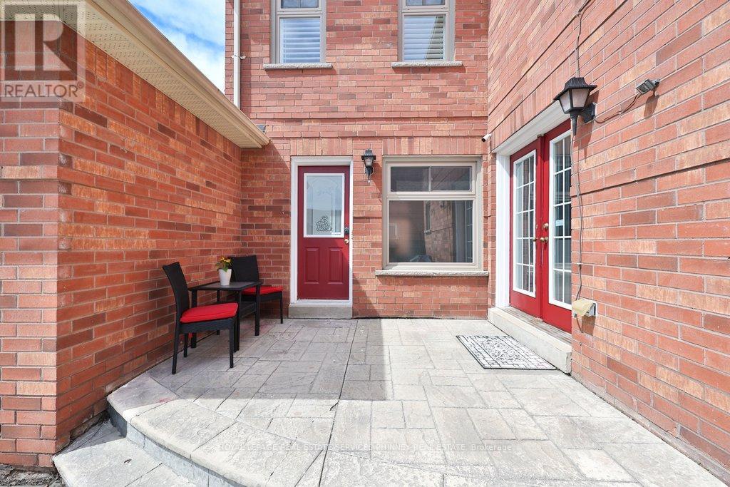 200 Lexington Road, Oakville, Ontario  L6H 6L6 - Photo 28 - W13144052