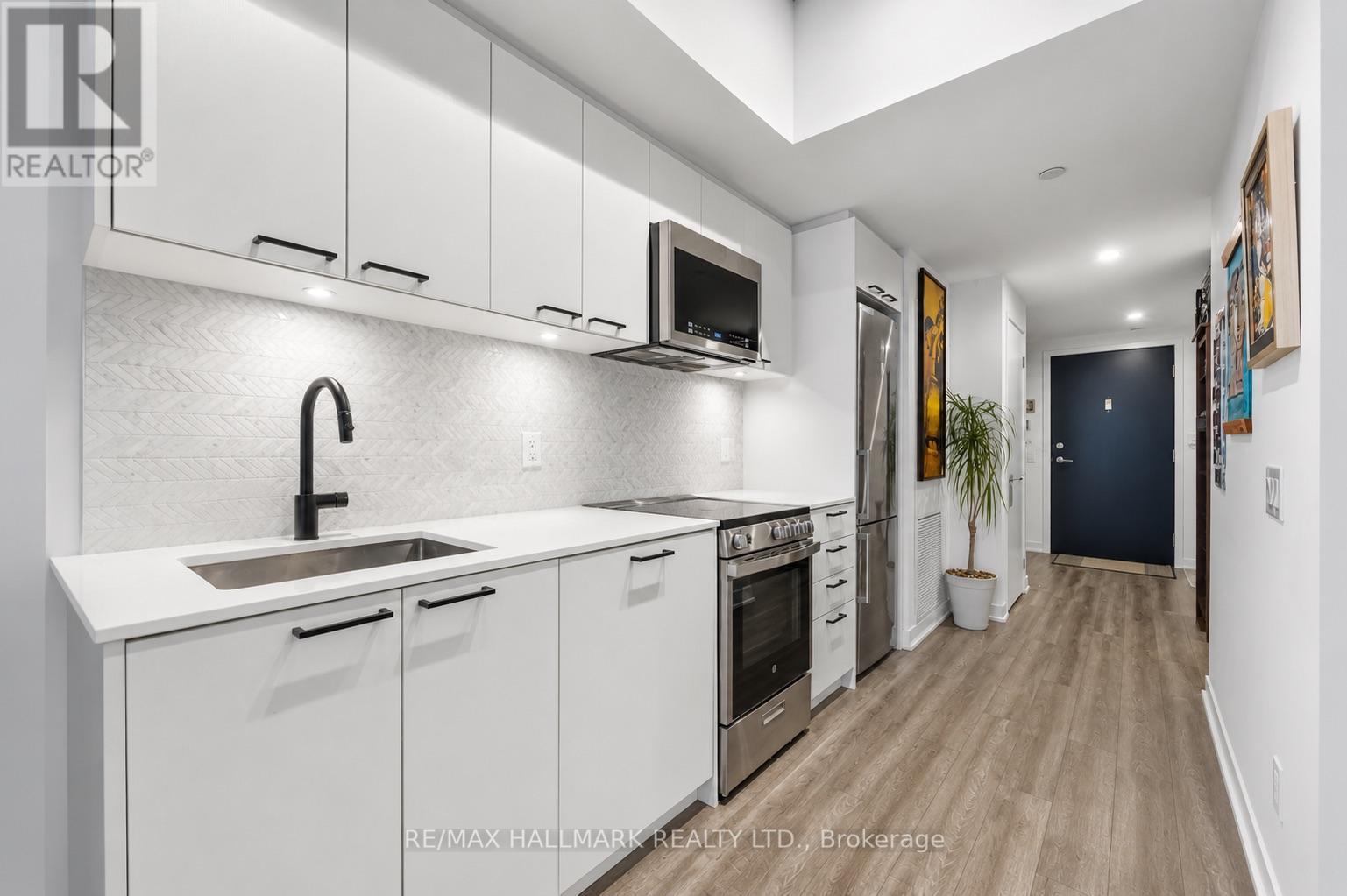 509 - 1808 St Clair Avenue W, Toronto, Ontario  M6N 0C1 - Photo 5 - W13144096