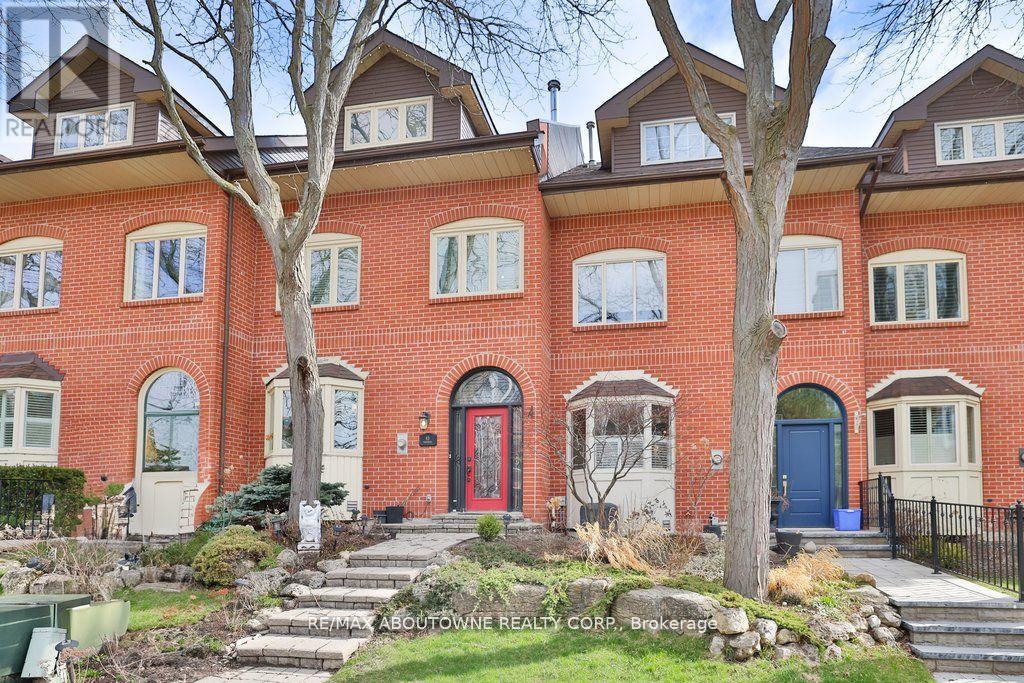 45 Tradewind Drive, Oakville, Ontario  L6L 6K9 - Photo 1 - W13144106