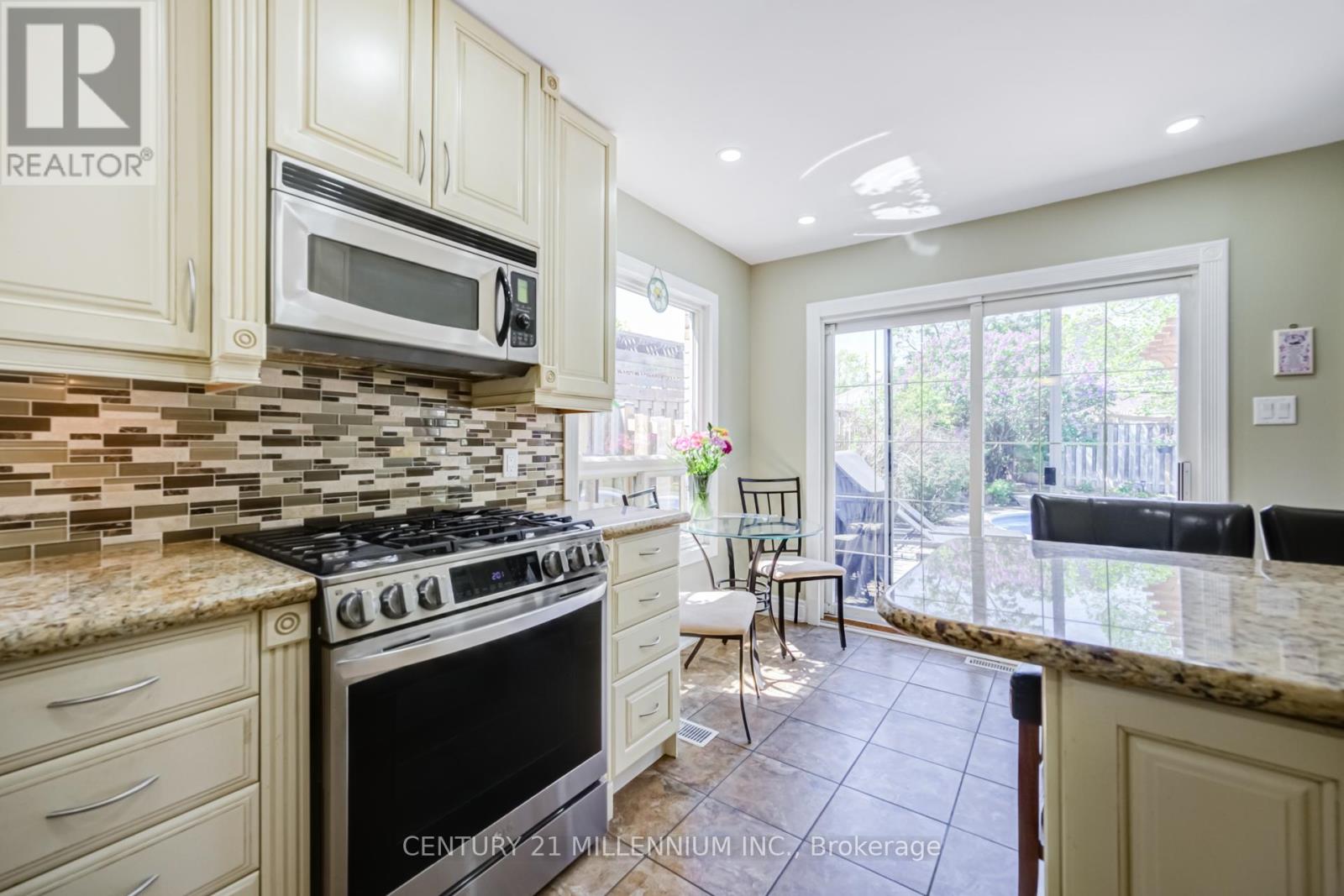 7220 Danton Promenade, Mississauga, Ontario  L5N 5C5 - Photo 21 - W13144114