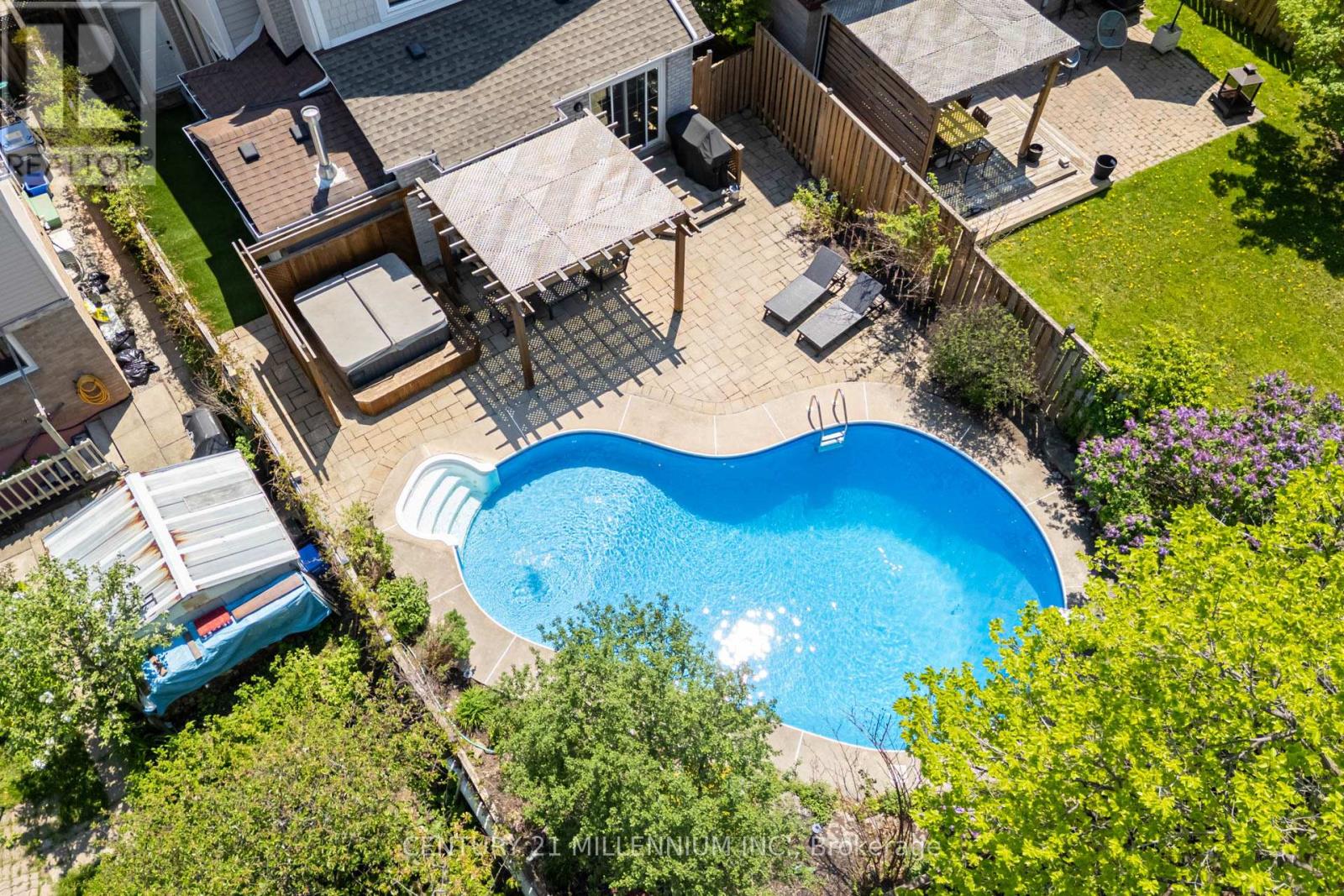 7220 Danton Promenade, Mississauga, Ontario  L5N 5C5 - Photo 3 - W13144114