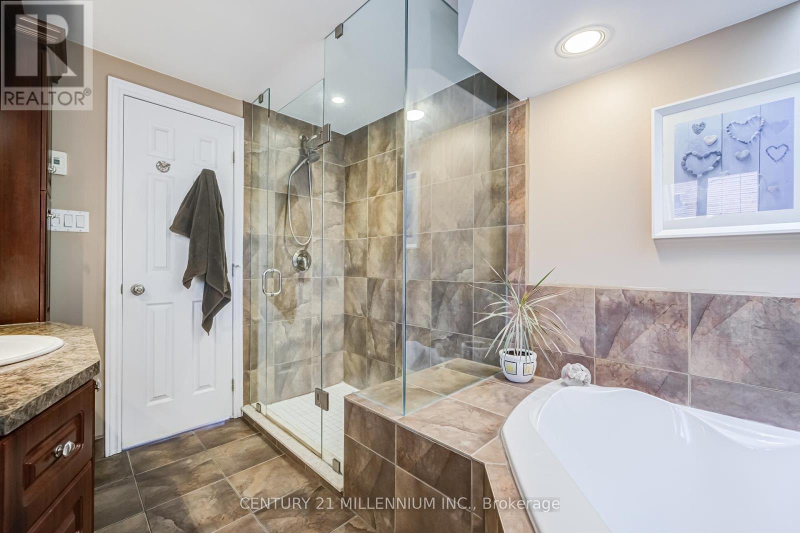 7220 Danton Promenade, Mississauga, Ontario  L5N 5C5 - Photo 33 - W13144114
