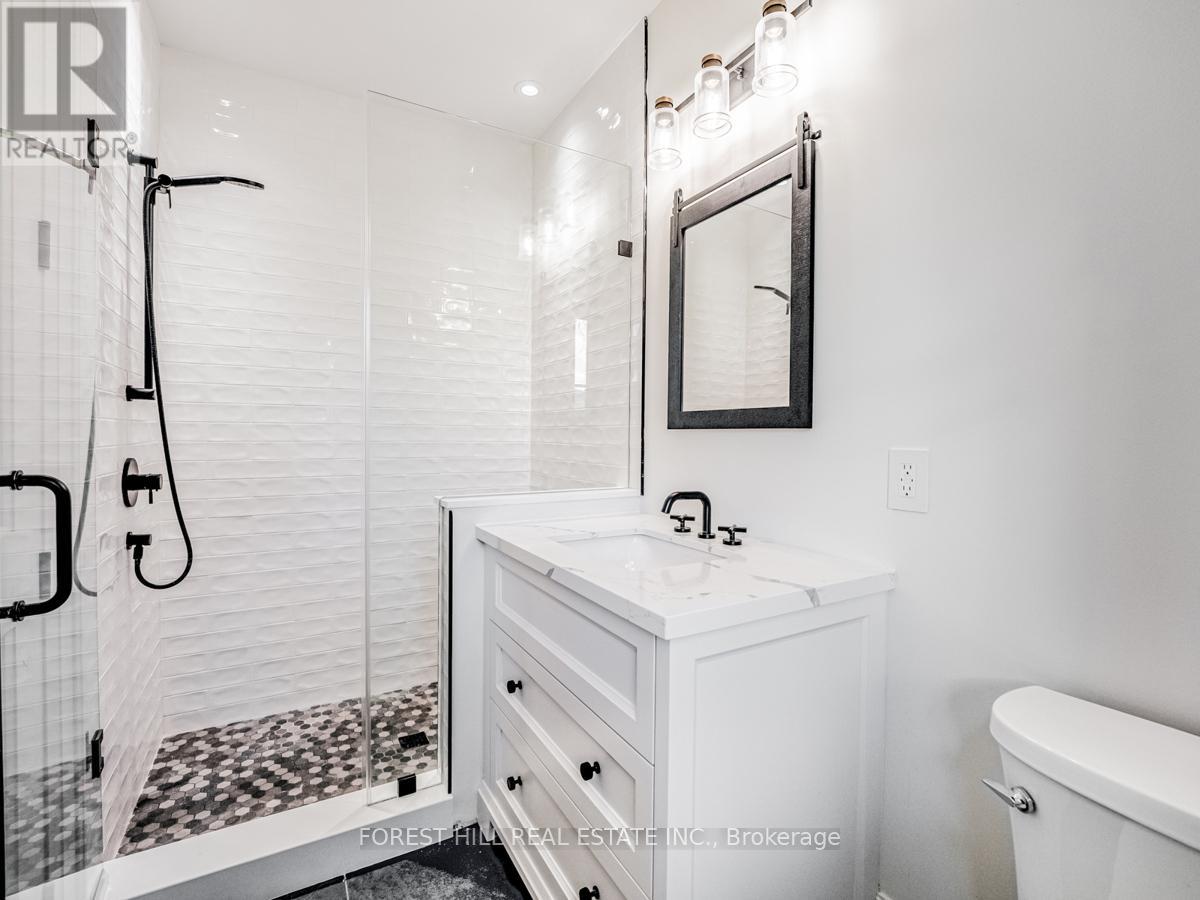 7089 Second Line W, Mississauga, Ontario  L5W 1A1 - Photo 19 - W13144124