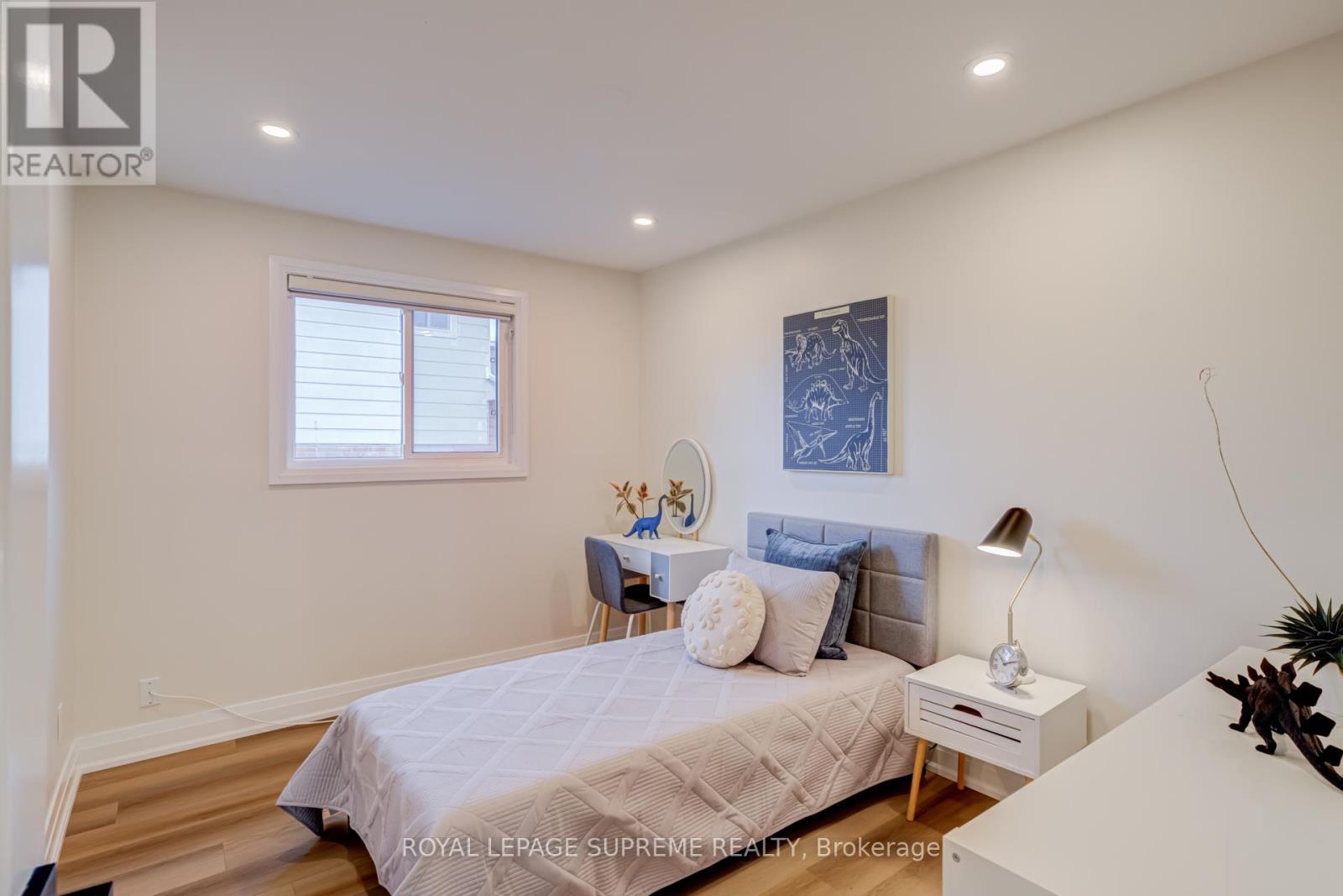 143 Voltarie Crescent, Mississauga, Ontario  L5A 2A5 - Photo 22 - W13144146