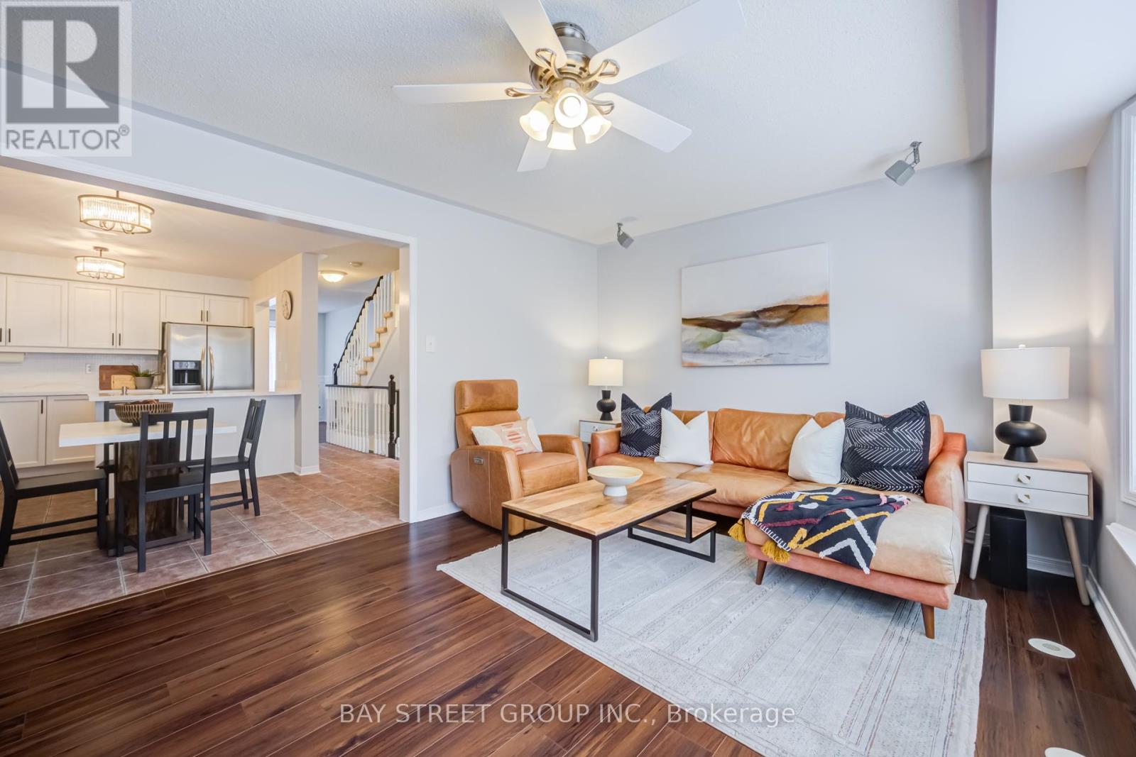 2313 Saddlecreek Crescent, Oakville, Ontario  L6M 5J6 - Photo 6 - W13144154