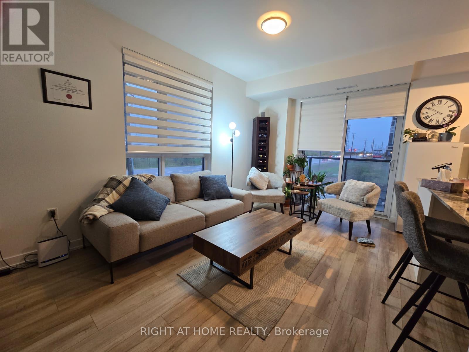 206 - 345 Wheat Boom Drive, Oakville, Ontario  L6H 7X4 - Photo 6 - W13144194