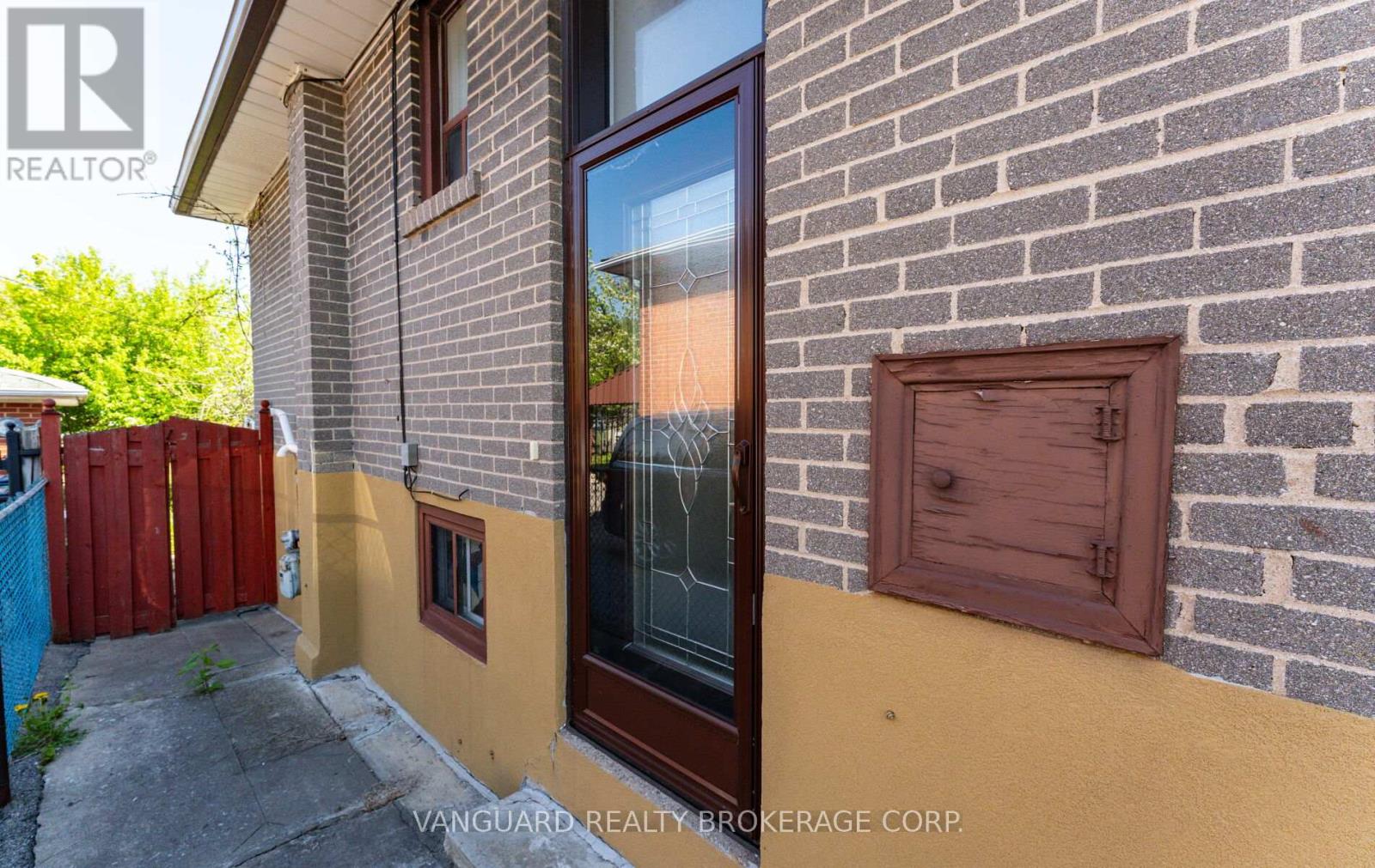 182 Dixon Road, Toronto, Ontario  M9P 2L8 - Photo 40 - W13144198