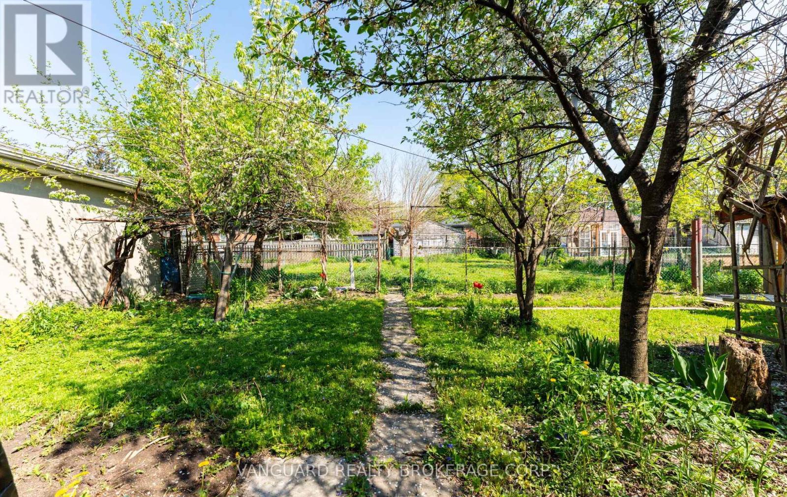 182 Dixon Road, Toronto, Ontario  M9P 2L8 - Photo 43 - W13144198