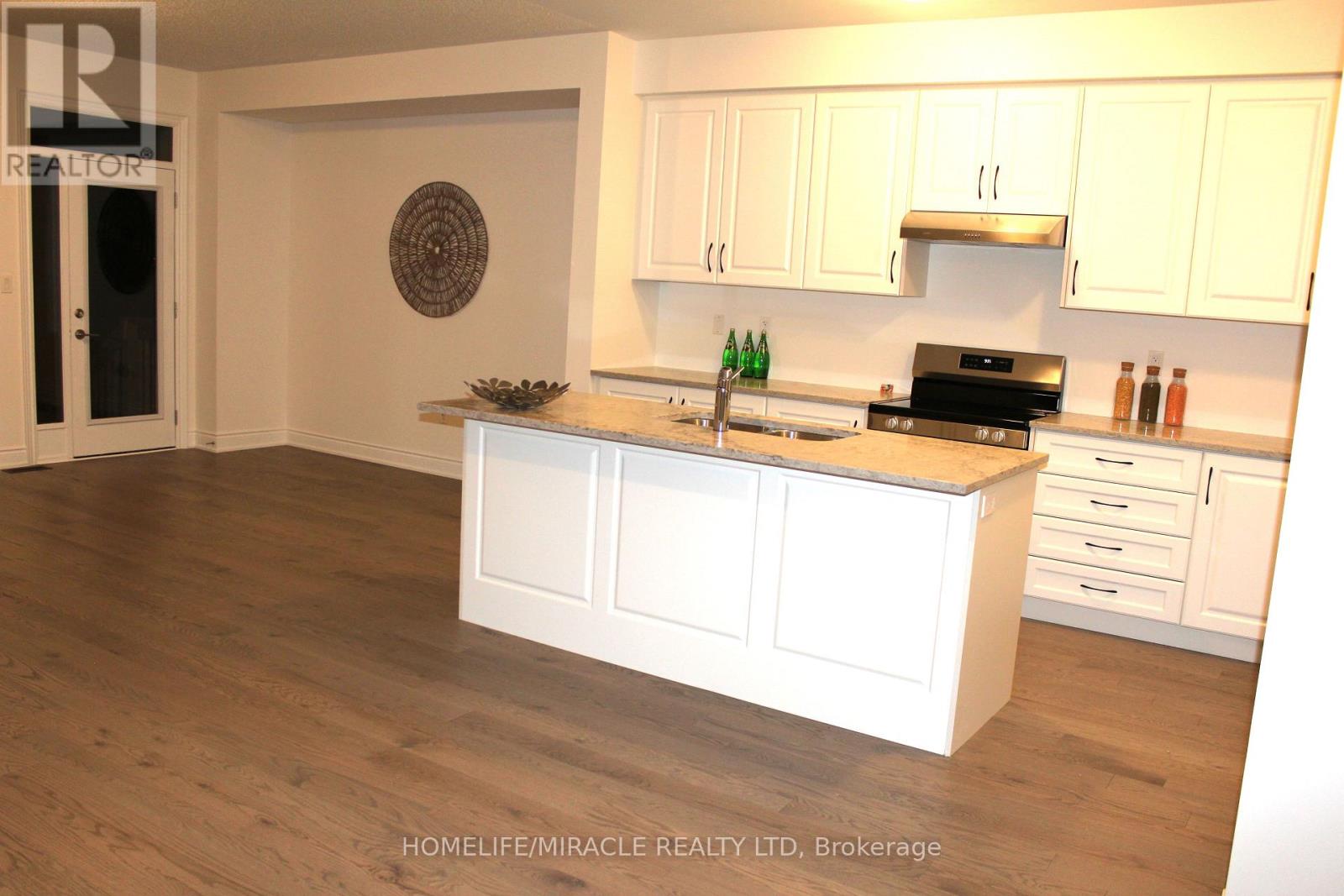 94 Bermondsey Way, Brampton, Ontario  L6Y 6K9 - Photo 7 - W13144226
