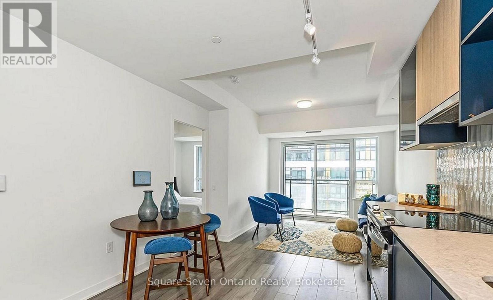 820 - 395 Dundas Street, Oakville, Ontario  L6M 4M2 - Photo 6 - W13144242