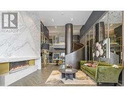820 - 395 DUNDAS STREET, Oakville, Ontario