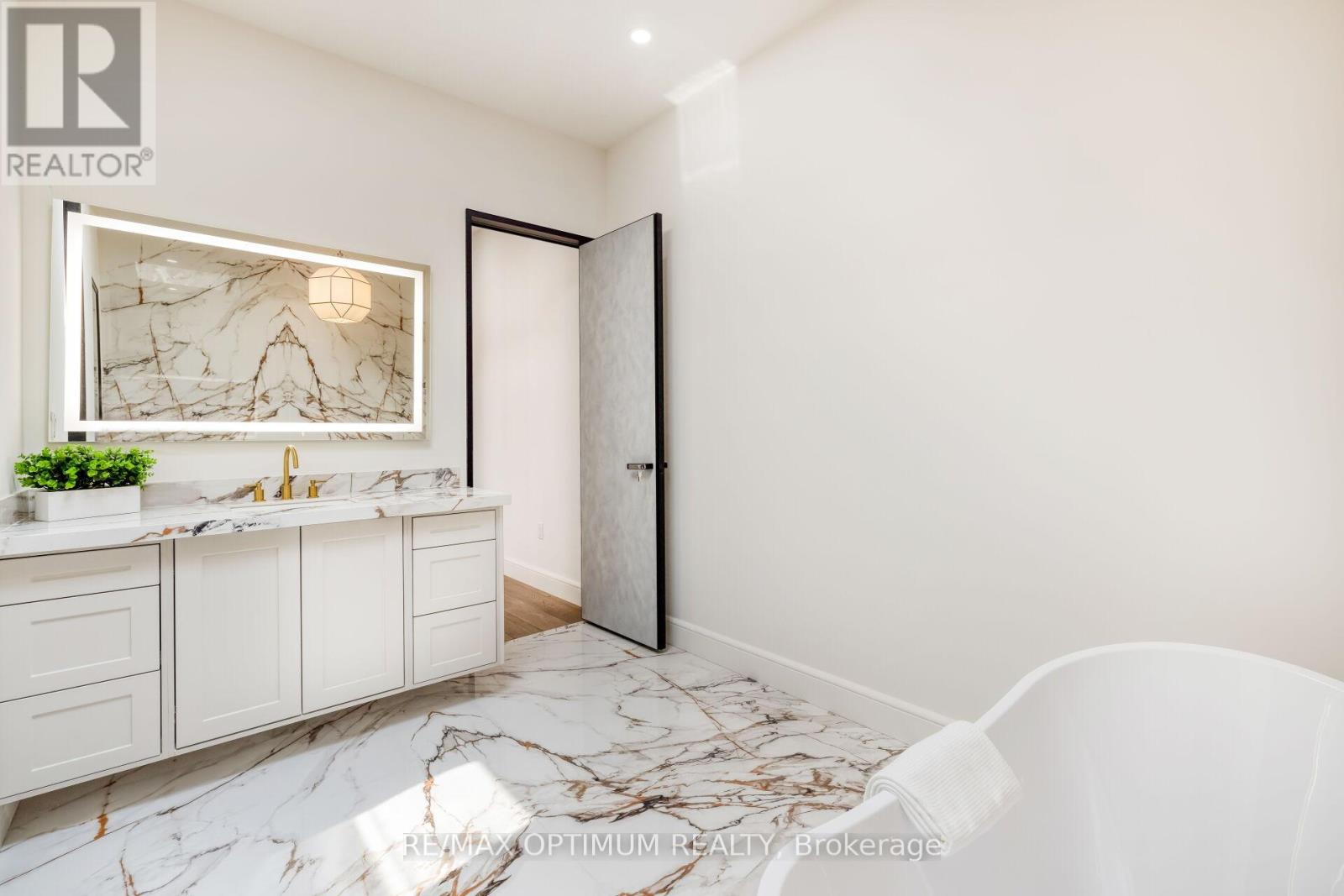 47 Moore Street, Brampton, Ontario  L6X 1V2 - Photo 28 - W13144252