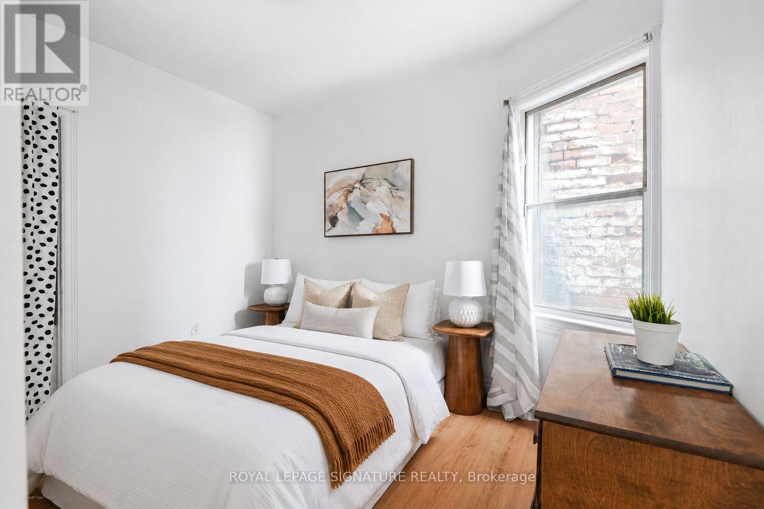 13 Auburn Avenue, Toronto, Ontario M6H 2L6 - Photo 14 - W13144258