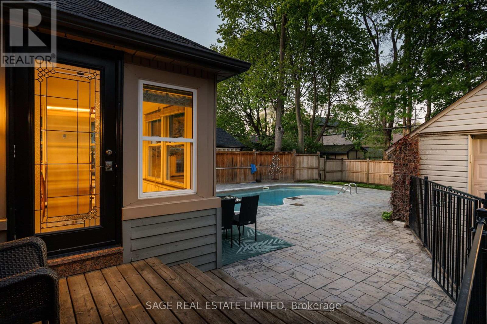 25 Cliveden Avenue, Toronto, Ontario  M8Z 3M7 - Photo 16 - W13144276