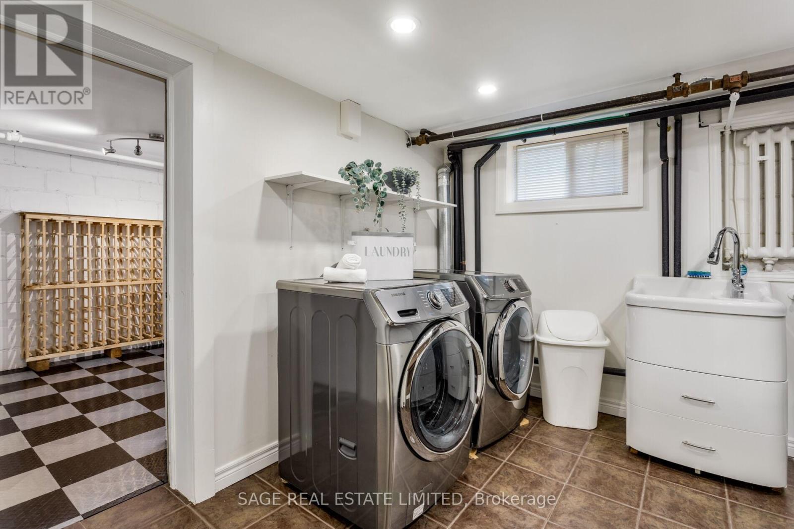 25 Cliveden Avenue, Toronto, Ontario  M8Z 3M7 - Photo 44 - W13144276
