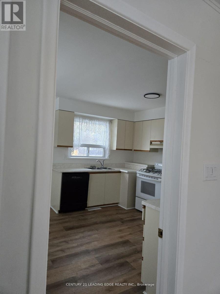 Main - 65 Moore Street, Brampton, Ontario  L6X 1V2 - Photo 7 - W13144304