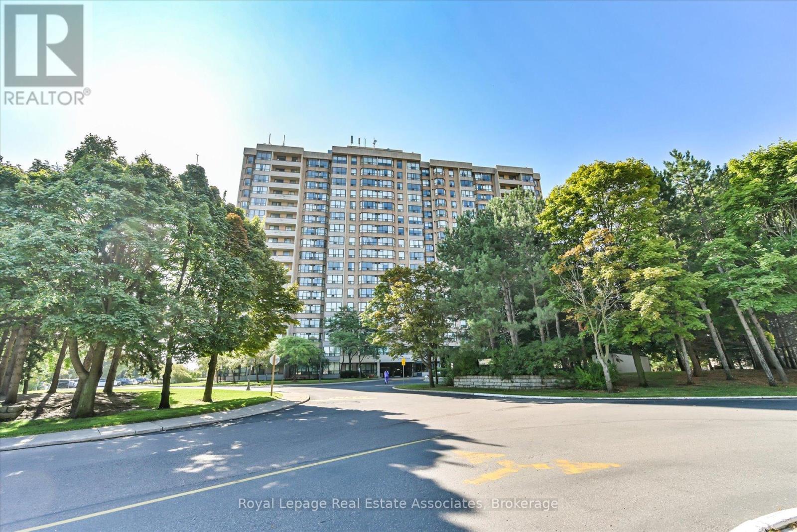 1209 - 10 Malta Avenue, Brampton, Ontario  L6Y 4G6 - Photo 1 - W13144306