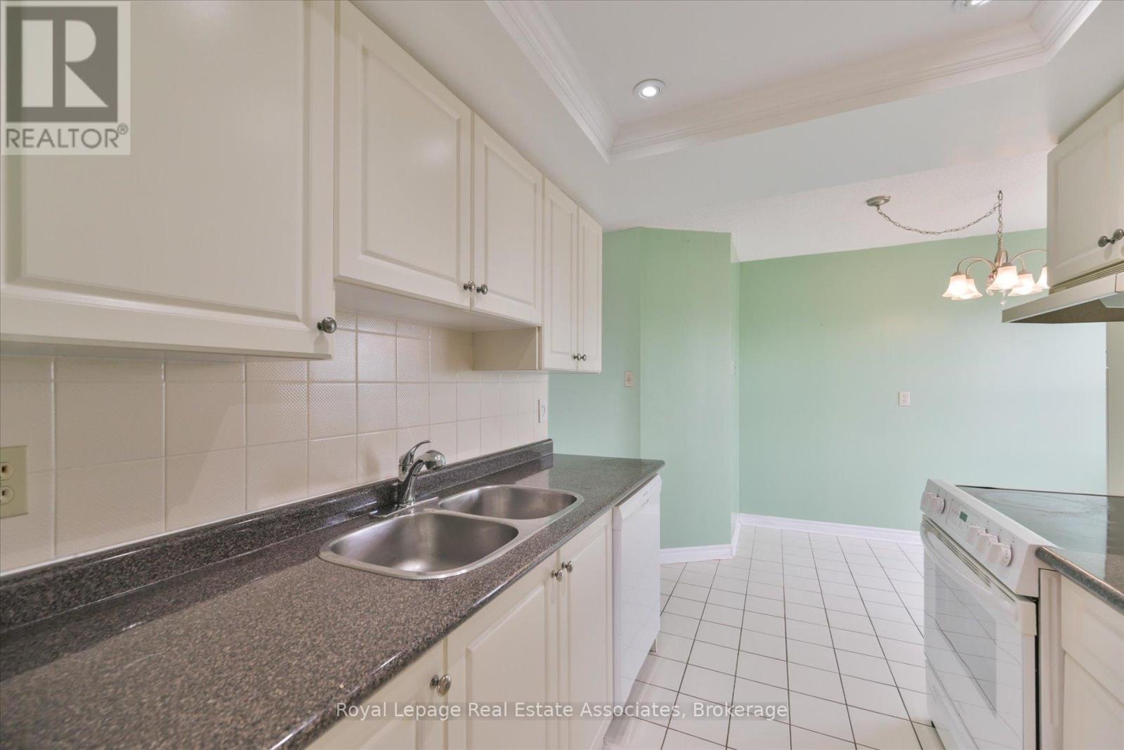 1209 - 10 Malta Avenue, Brampton, Ontario  L6Y 4G6 - Photo 18 - W13144306