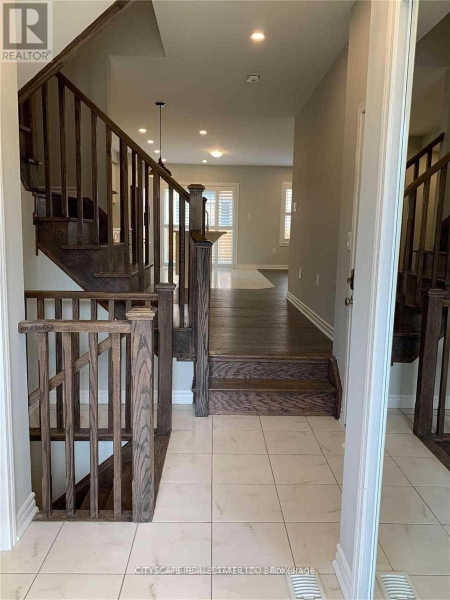 285 Jean Landing, Milton, Ontario  L9E 1C7 - Photo 3 - W13144330