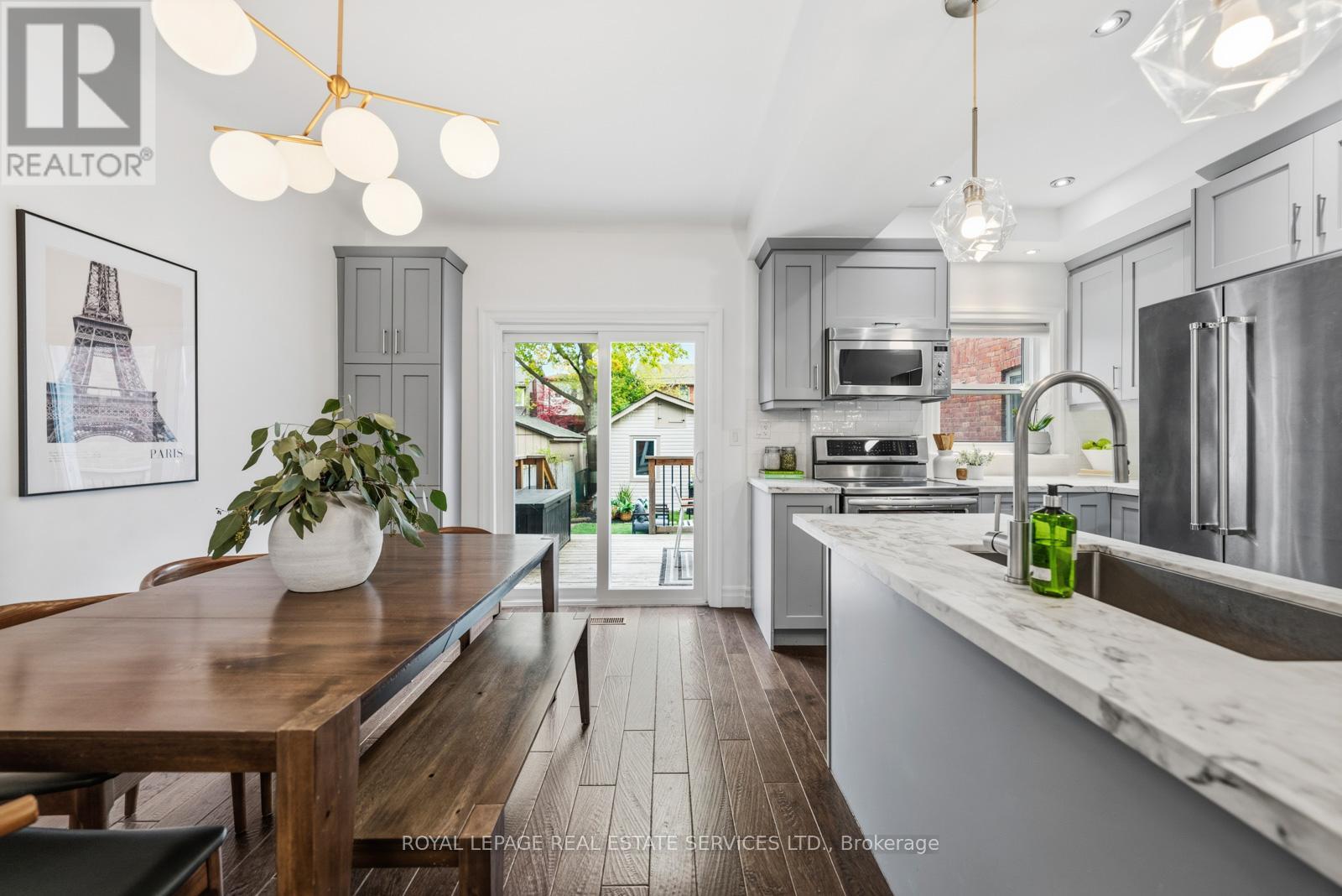 494 Durie Street, Toronto, Ontario  M6S 3G7 - Photo 11 - W13144336