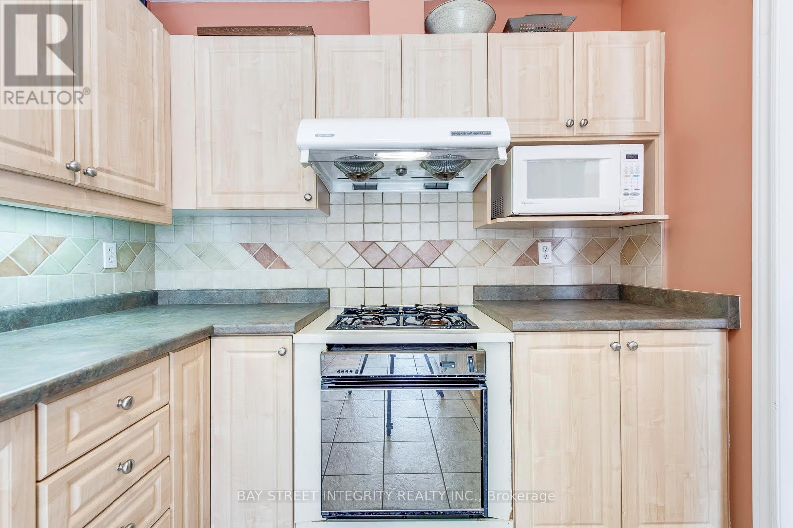 5326 Dryden Avenue, Burlington, Ontario  L7L 6Y7 - Photo 14 - W13144342