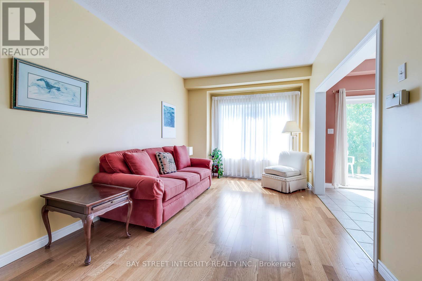 5326 Dryden Avenue, Burlington, Ontario  L7L 6Y7 - Photo 3 - W13144342