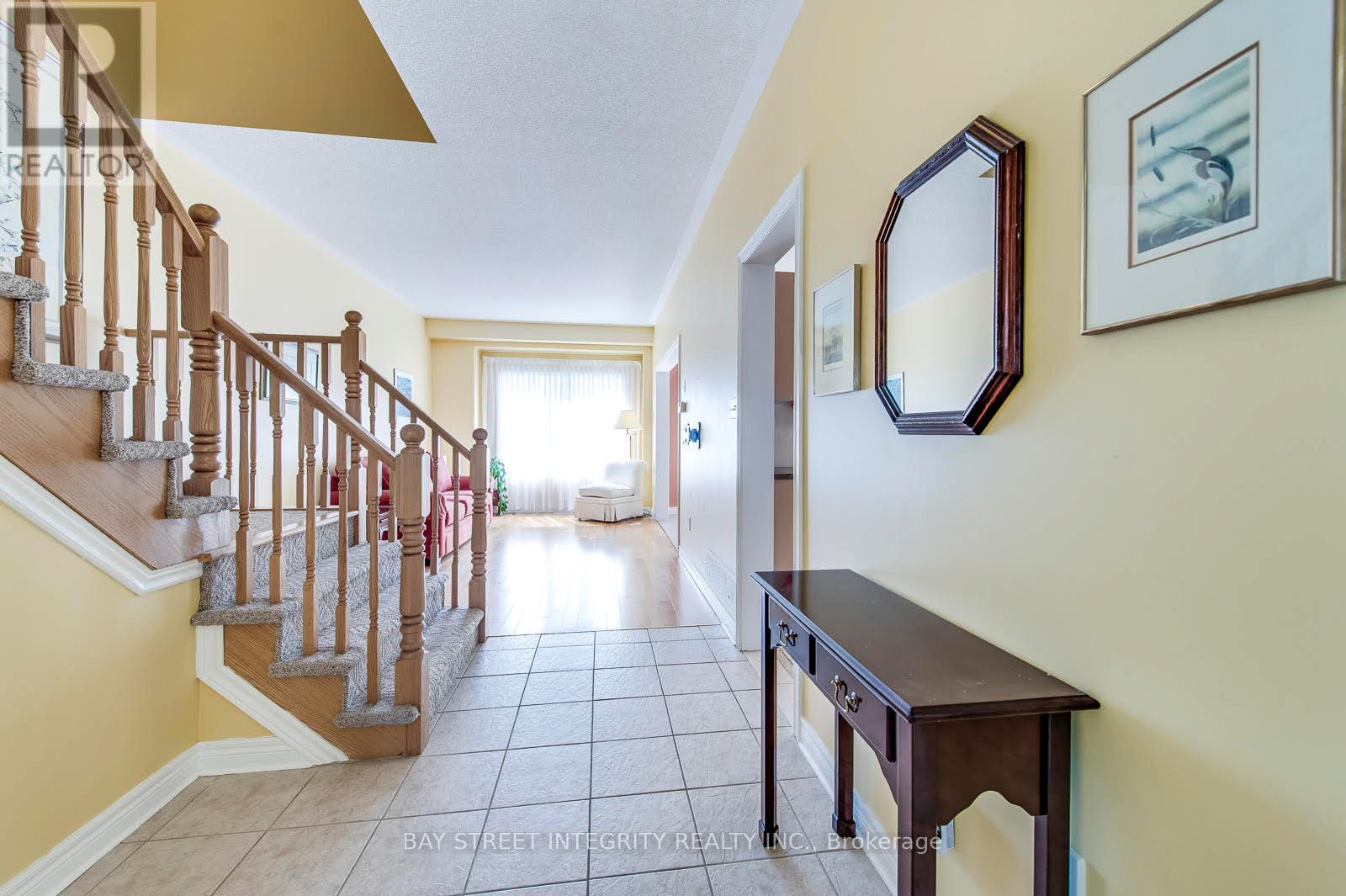 5326 Dryden Avenue, Burlington, Ontario  L7L 6Y7 - Photo 4 - W13144342