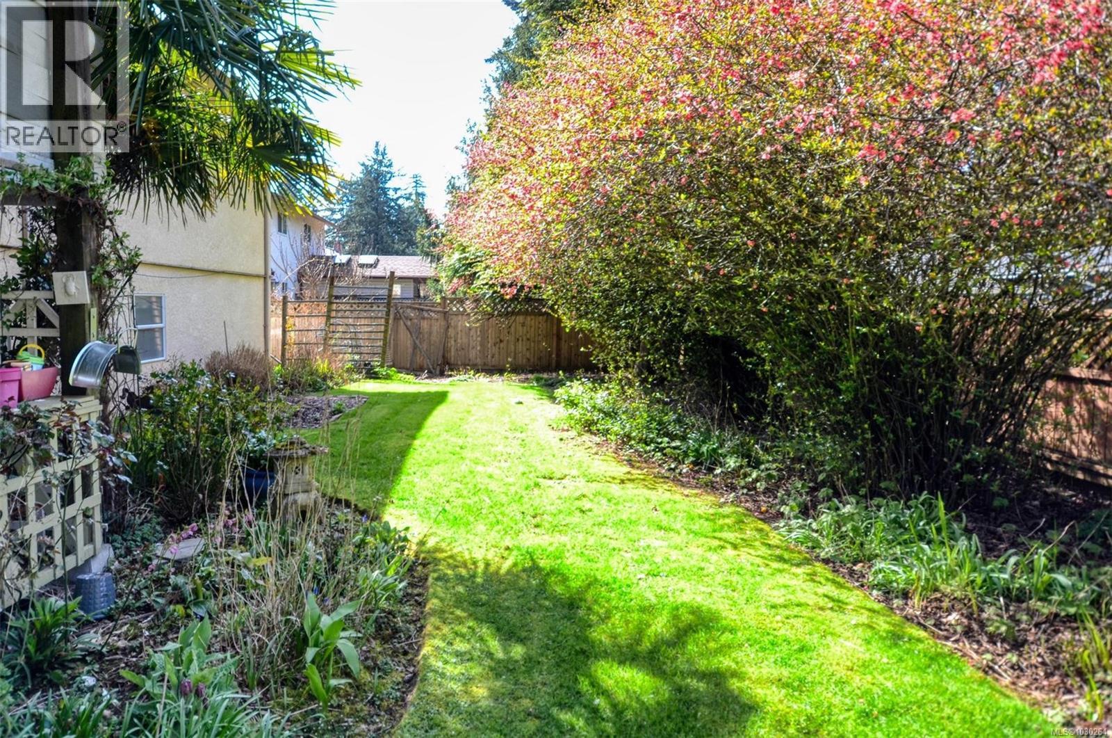 2774 Kingswood Rd, Langford, British Columbia  V9B 3J9 - Photo 4 - 1030264