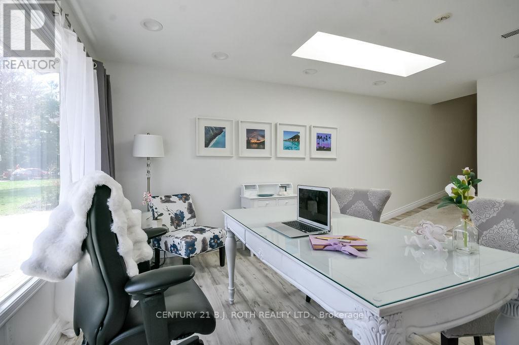 1078 Sunnidale Road, Springwater, Ontario  L4M 4S4 - Photo 35 - S13082580