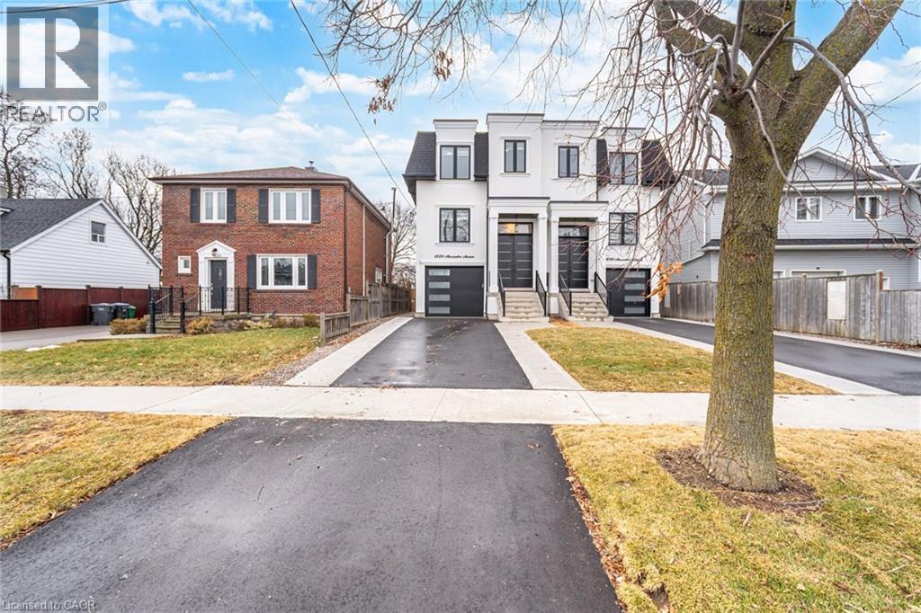 1228 Alexandra Avenue, Mississauga, Ontario  L5E 2A5 - Photo 2 - 40817048