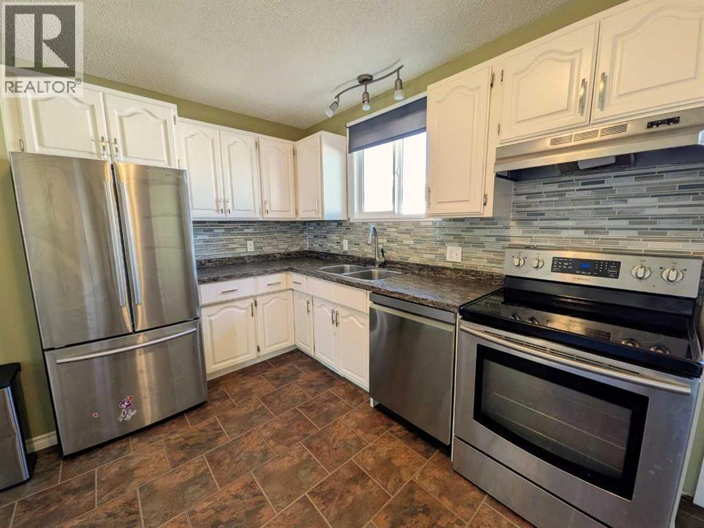26 Sunset Drive, Spirit River, Alberta  T0H 3G0 - Photo 9 - A2312456