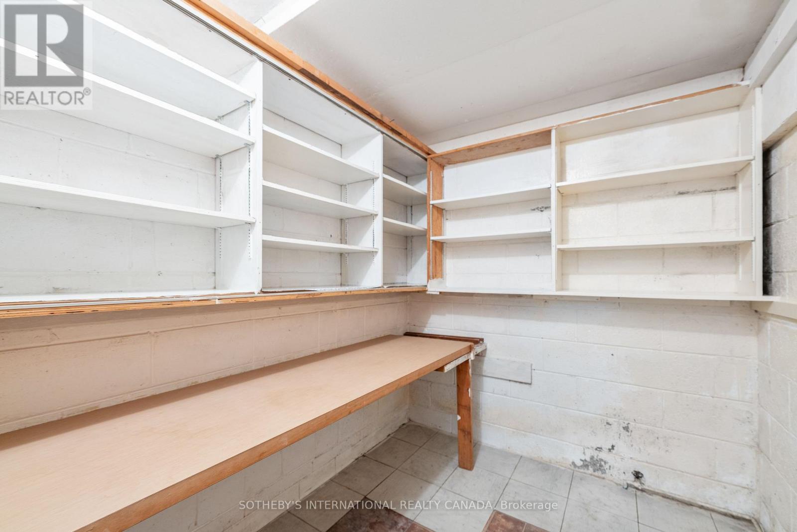 15 Saxony Crescent, Toronto, Ontario  M9P 1S2 - Photo 29 - W13143260