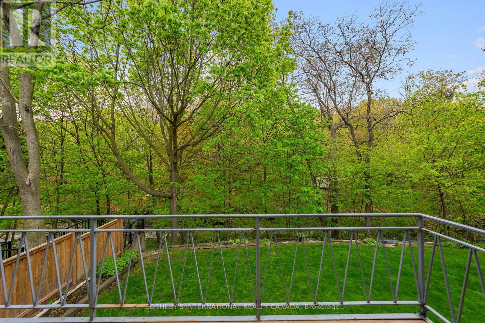 15 Saxony Crescent, Toronto, Ontario  M9P 1S2 - Photo 31 - W13143260