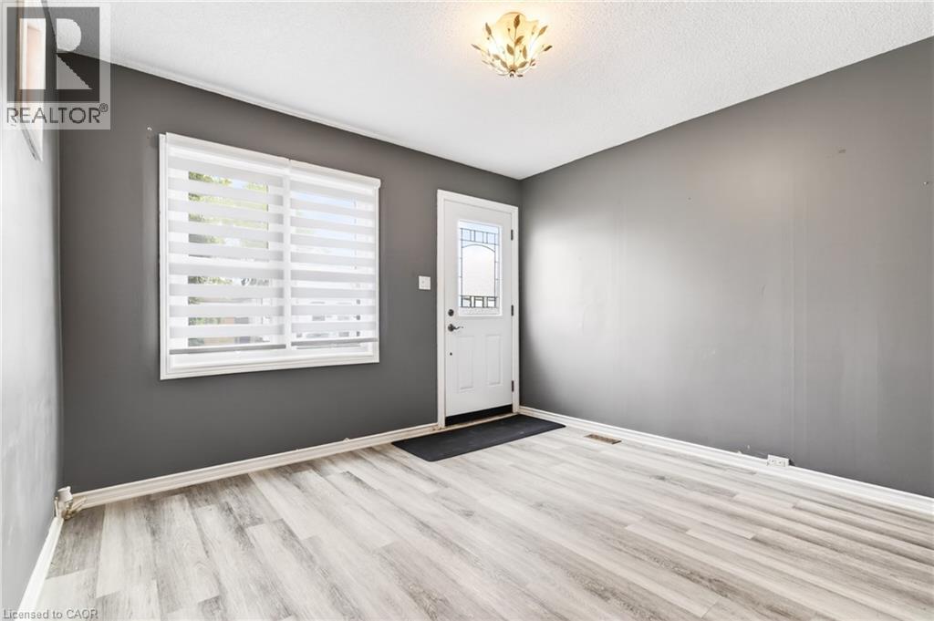 14 Cambridge Avenue, Hamilton, Ontario  L8H 1T5 - Photo 3 - 40828758