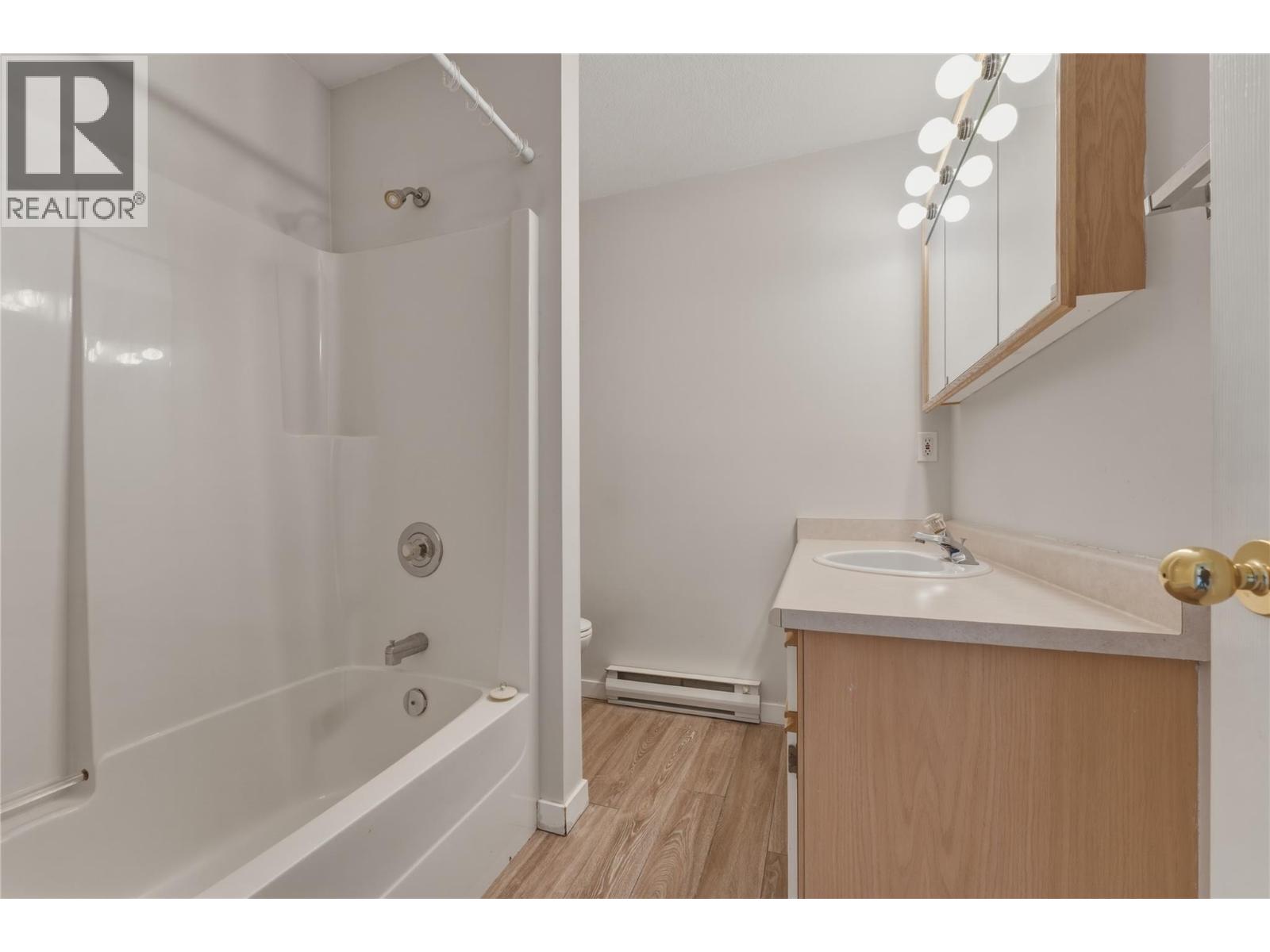 4202 Alexis Park Drive Unit# 105, Vernon, British Columbia  V1T 6H3 - Photo 19 - 10386575