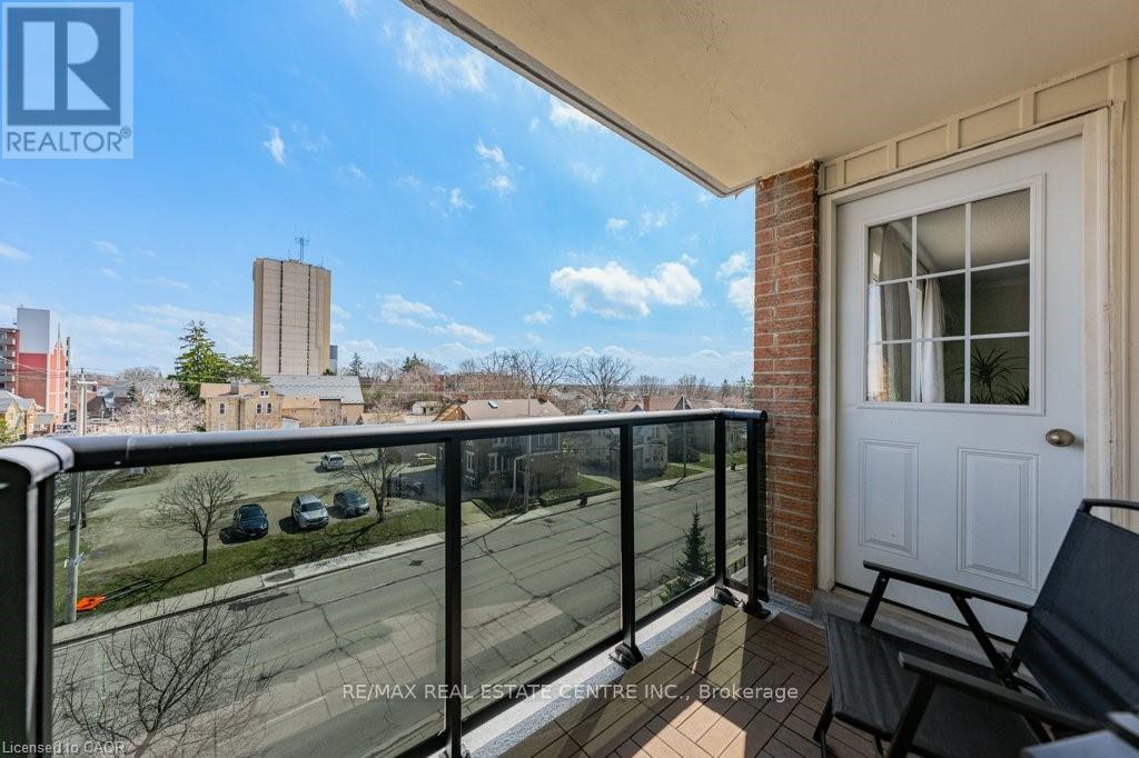 506 - 64 Benton Street, Kitchener, Ontario N2G 4L9 - Photo 13 - X12965260