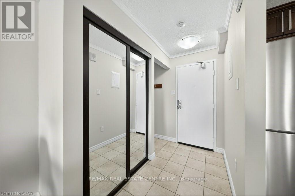 506 - 64 Benton Street, Kitchener, Ontario N2G 4L9 - Photo 5 - X12965260