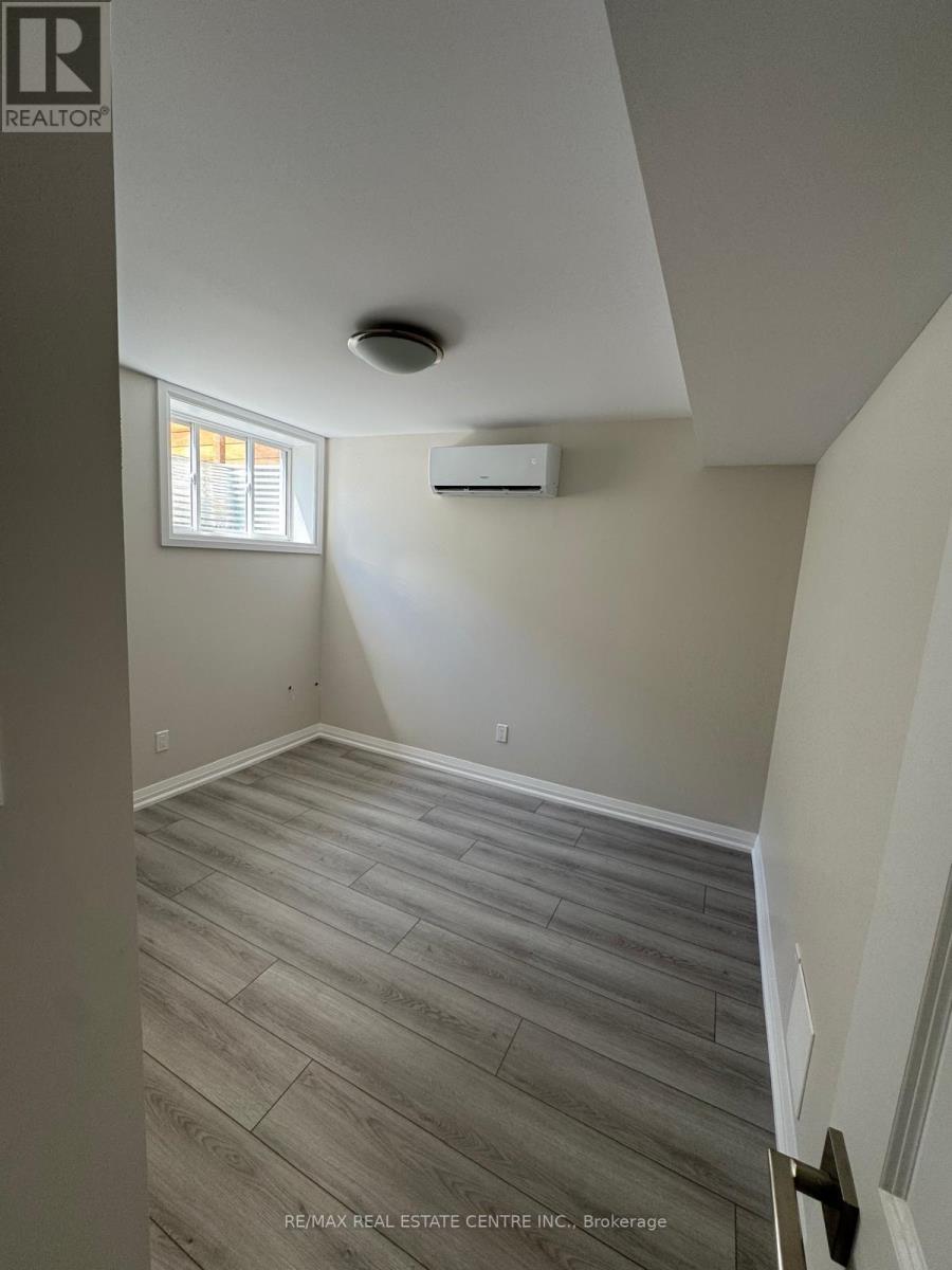 44- Basement - 5672 Dorchester Road, Niagara Falls, Ontario  L2G 5S3 - Photo 9 - X13110500