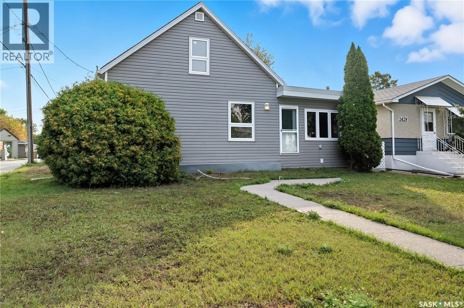 2425 Edgar Street, Regina, Saskatchewan  S4N 3L4 - Photo 2 - SK036390
