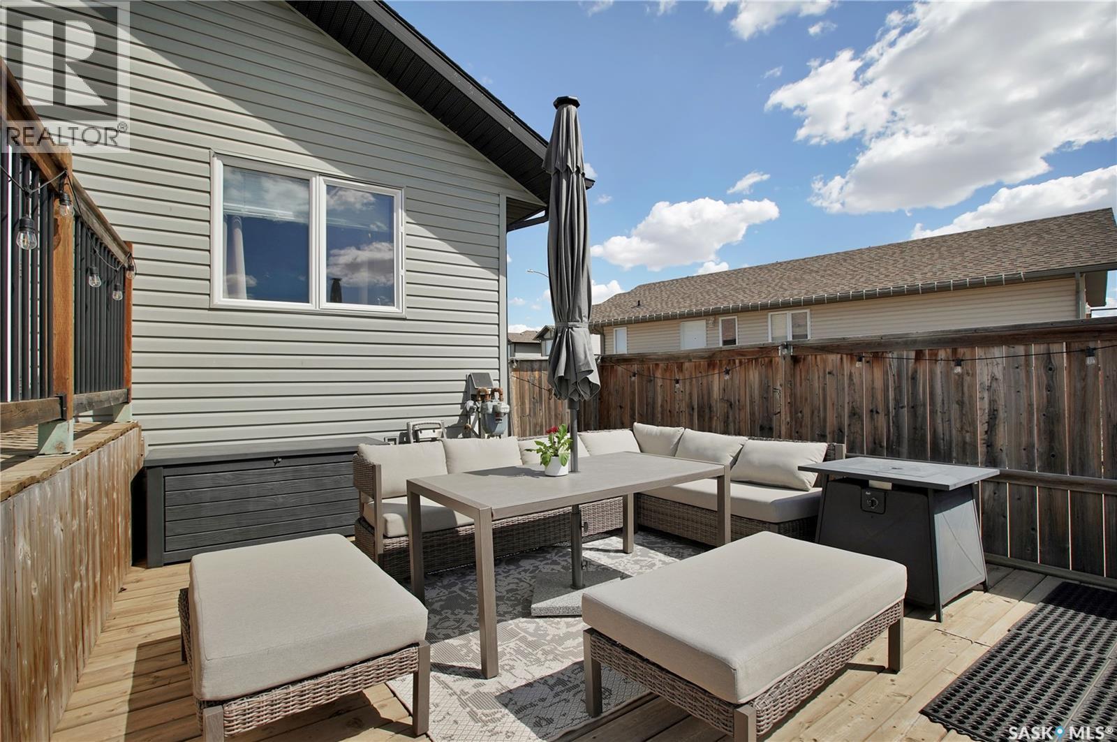 952 Glenview Cove, Martensville, Saskatchewan  S0K 0A2 - Photo 29 - SK036389