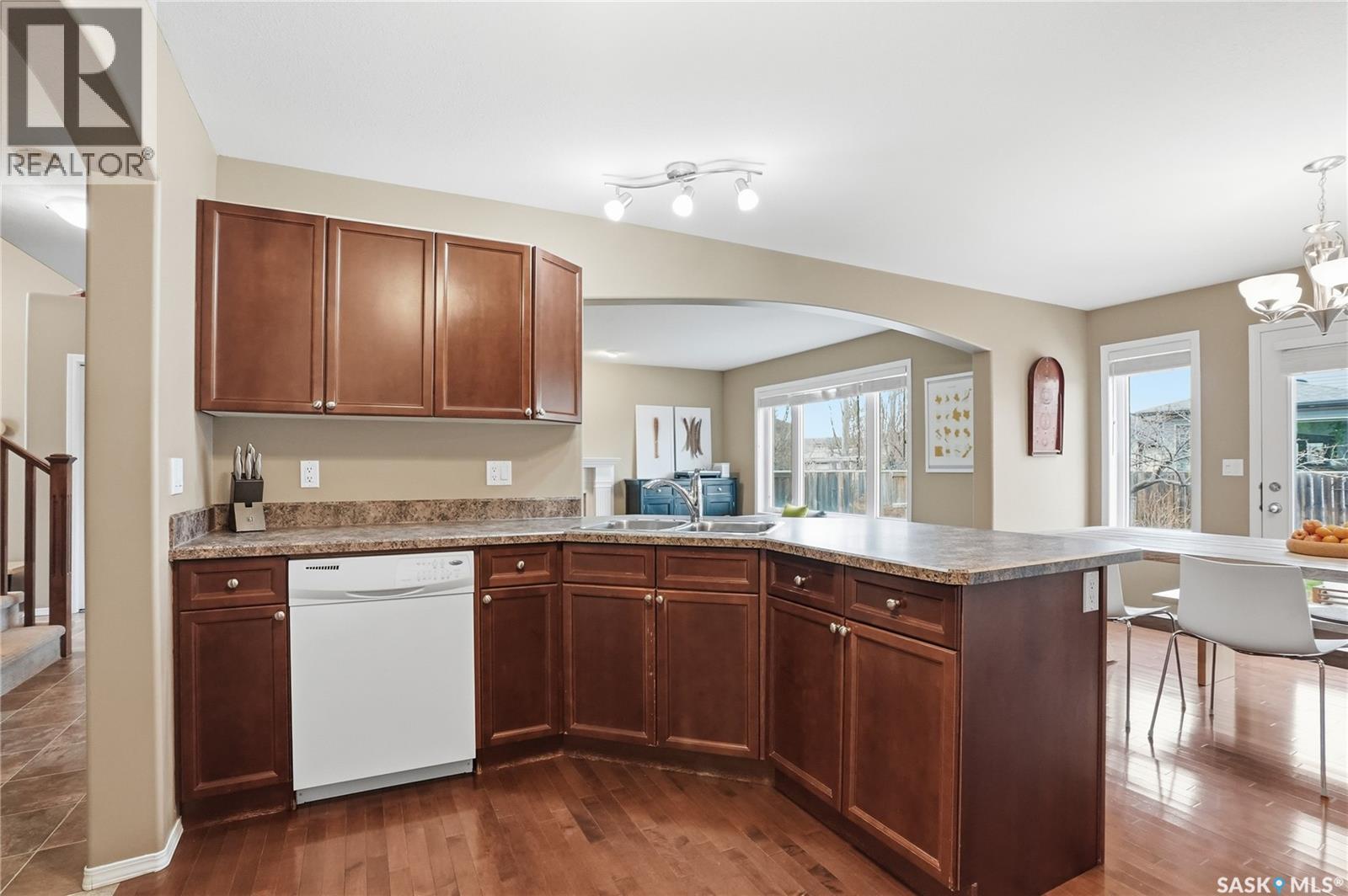 238 Stepney Crescent, Saskatoon, Saskatchewan  S7T 0A1 - Photo 7 - SK036366