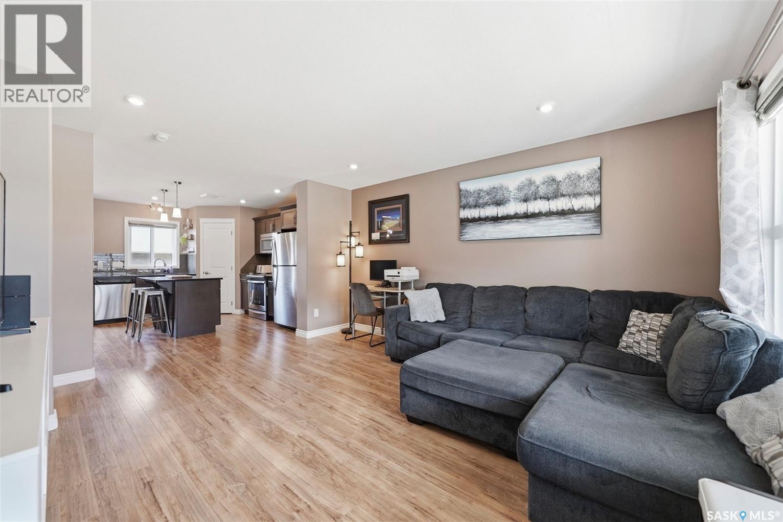 424 Maningas Bend, Saskatoon, Saskatchewan  S7W 0V6 - Photo 3 - SK036361