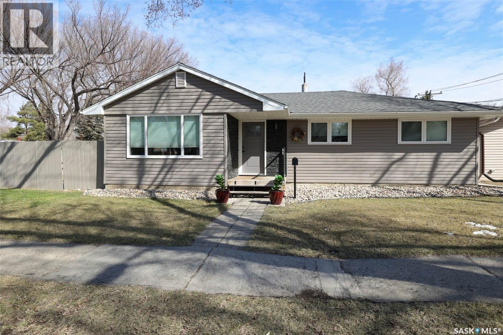 55 Fox Glove CRESCENT, Regina, Saskatchewan