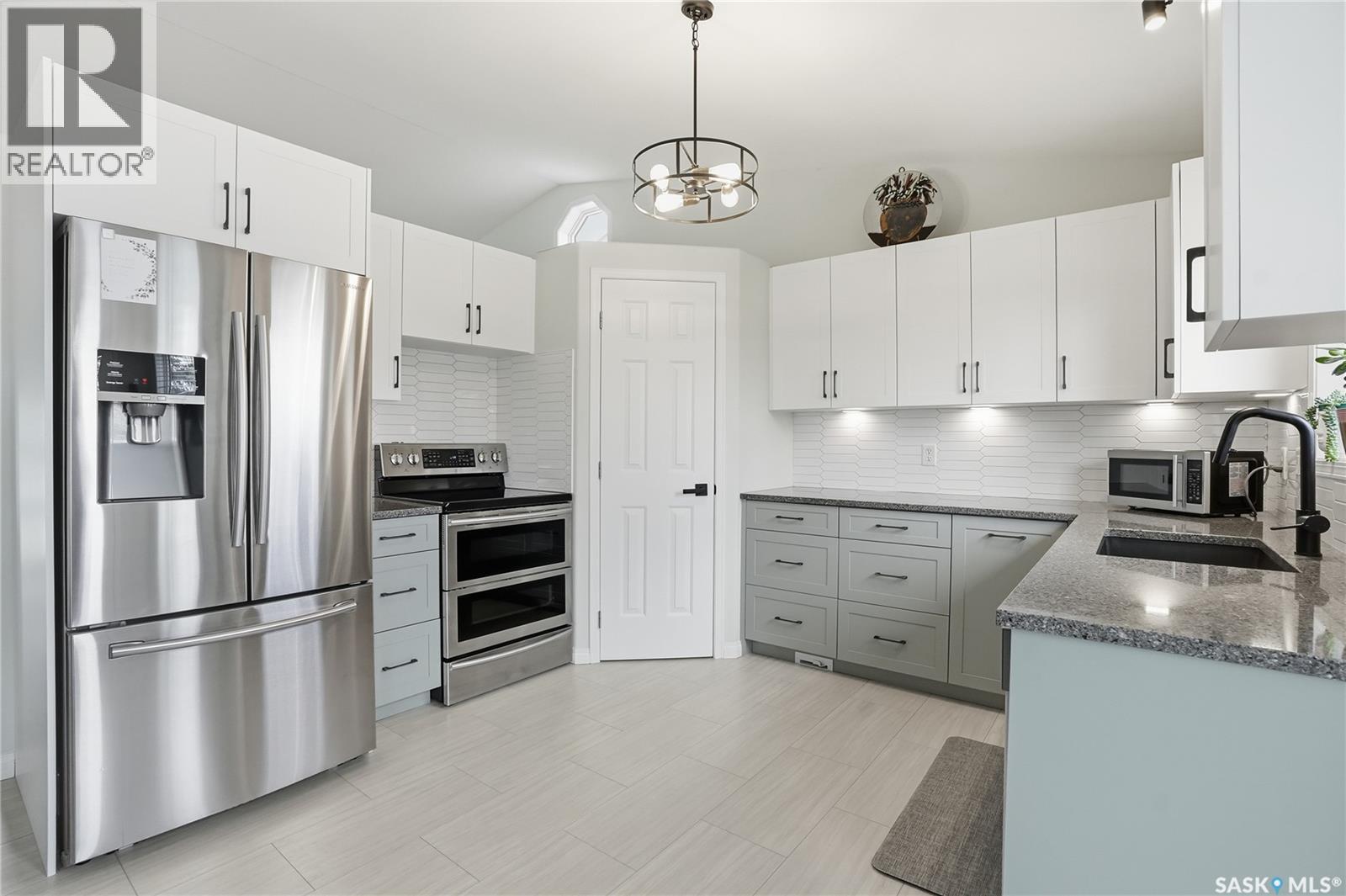 223 Pobran Lane, Saskatoon, Saskatchewan  S7S 1L5 - Photo 11 - SK036278