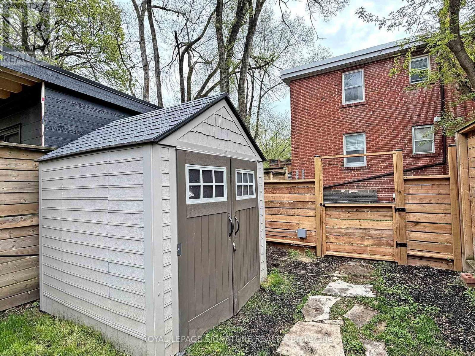 117 Burgess Avenue, Toronto, Ontario  M4E 1X3 - Photo 38 - E13143644