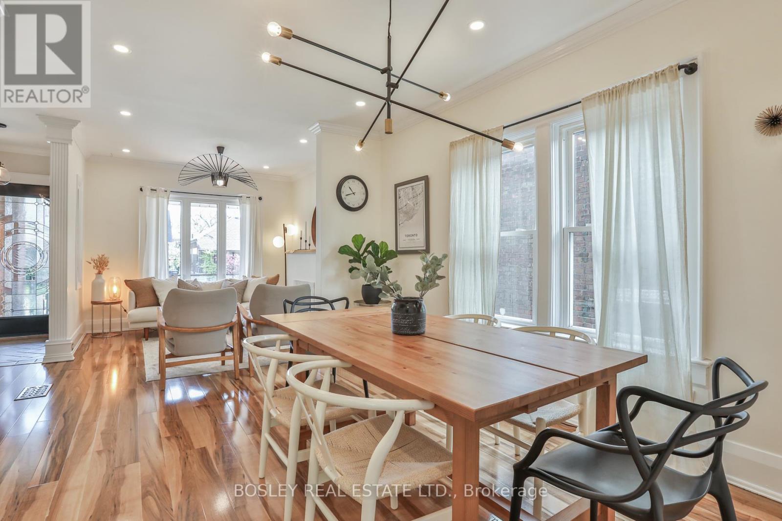 636 Glebeholme Boulevard, Toronto, Ontario  M4C 1V6 - Photo 14 - E13143960