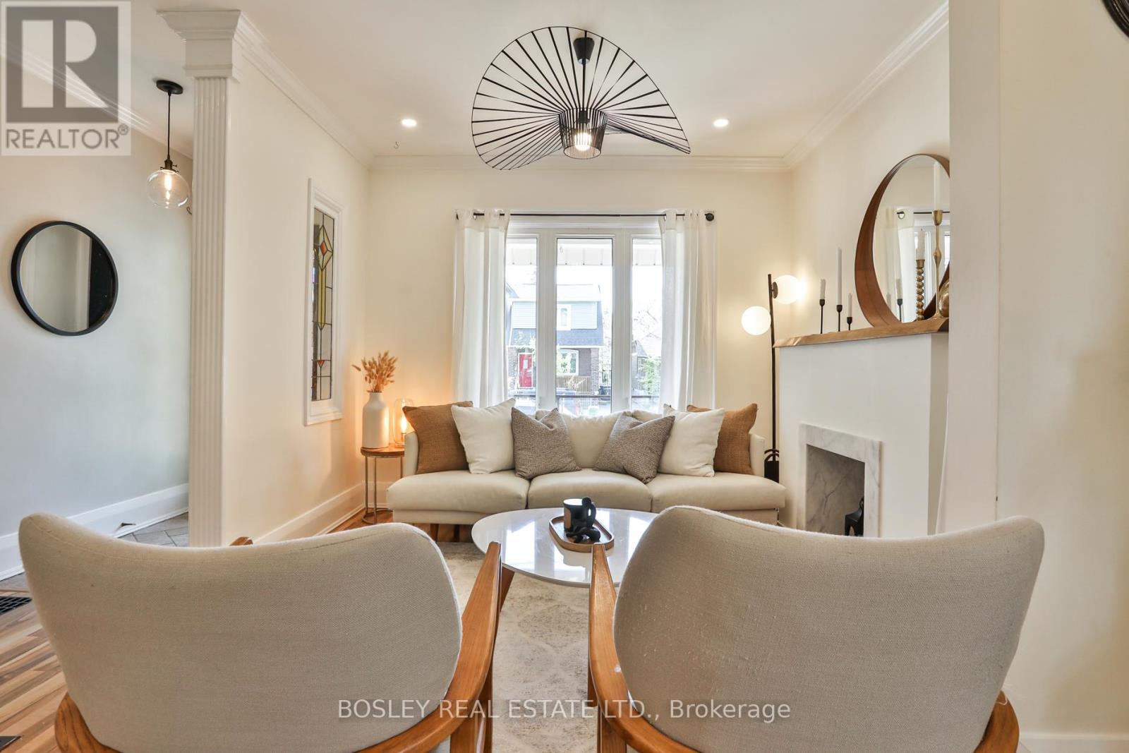 636 Glebeholme Boulevard, Toronto, Ontario  M4C 1V6 - Photo 11 - E13143960