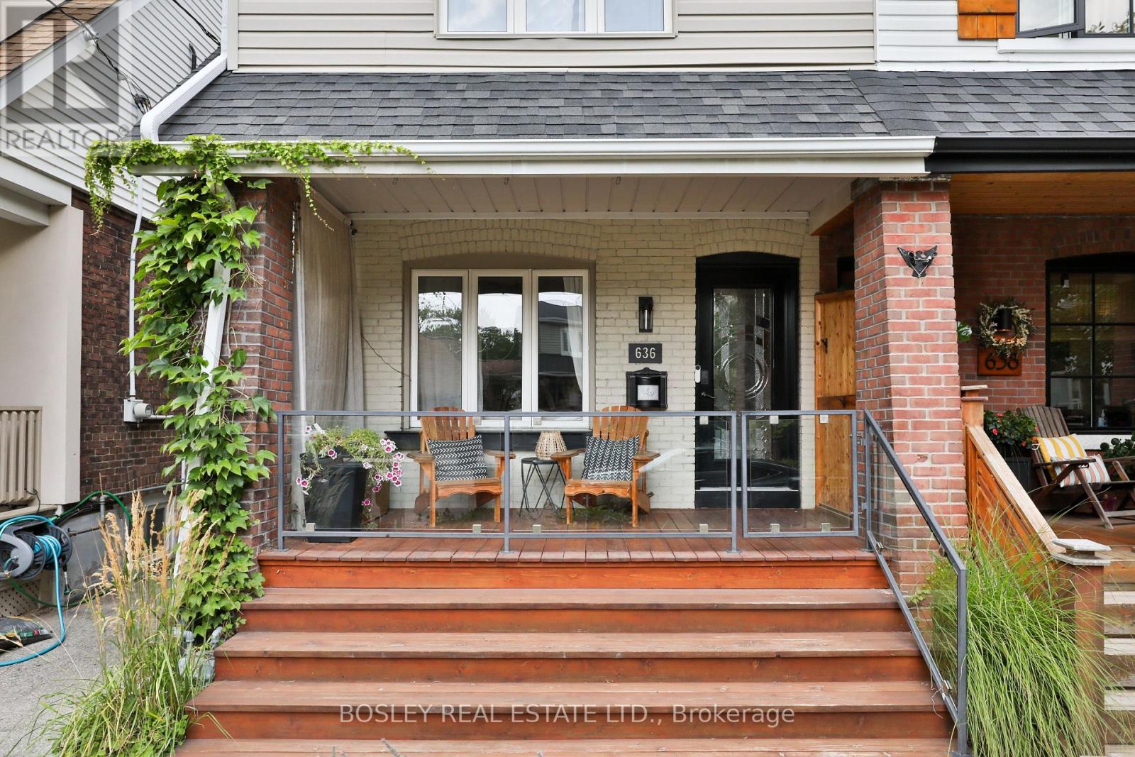 636 Glebeholme Boulevard, Toronto, Ontario  M4C 1V6 - Photo 2 - E13143960