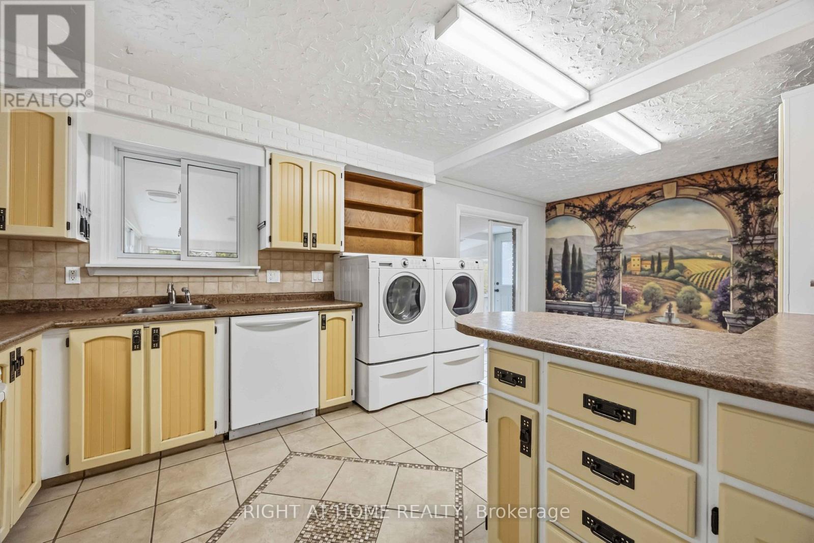 999 St Pauls Street, Peterborough, Ontario  K9H 6J7 - Photo 9 - X13144082